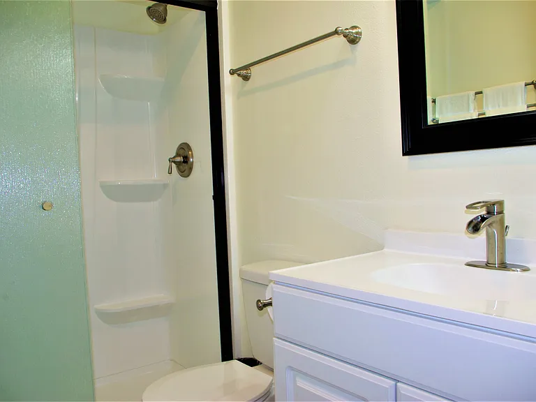 2633 Highland Ave #5 — Photo 18