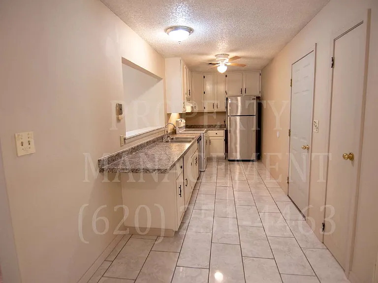 204 Edgewood Dr — Photo 11