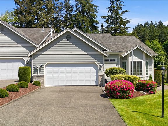 4th image of 11503 88th Avenue E