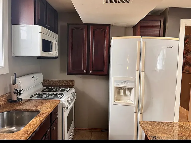 509 Epsom Rd — Photo 10