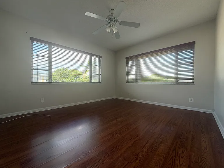5800 NE 22nd Way #521 — Photo 9