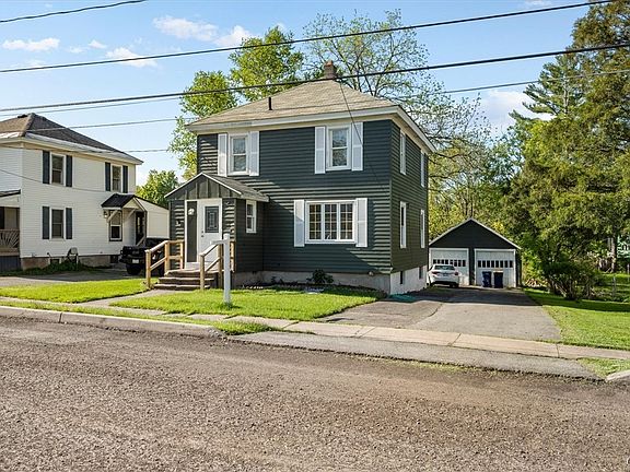 3rd image of 124 Prospect St