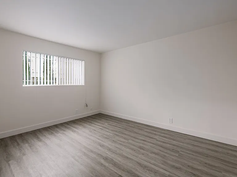 MC 6861 Sepulveda Properties, LLC — Photo 34