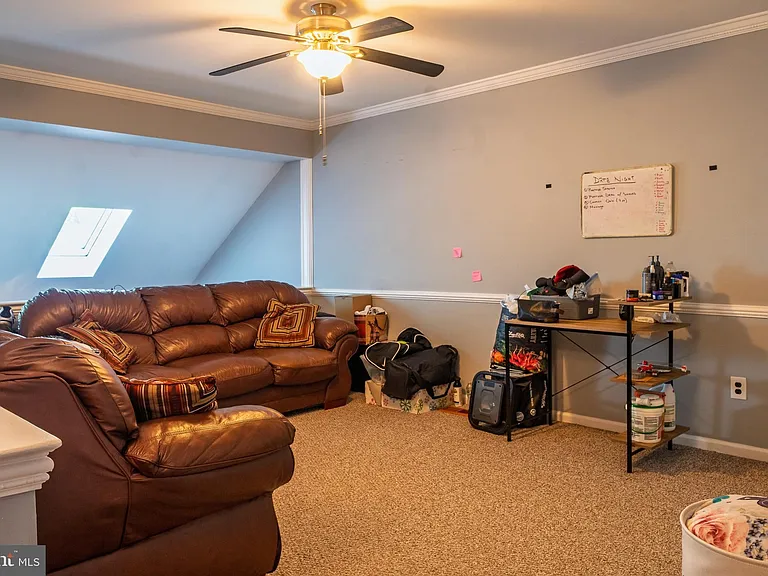 421 Park Place Dr — Photo 8