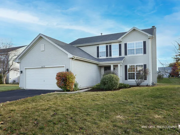 1473 S Bayport Ln, Round Lake, IL 60073