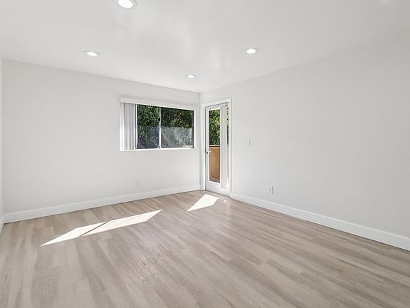 5th image of 4665 Home Ave #25