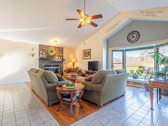 4th image of 257 Pineview Ln