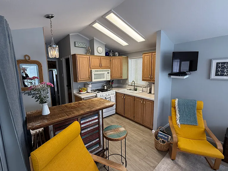 1624 N Coast Hwy #33 — Photo 11