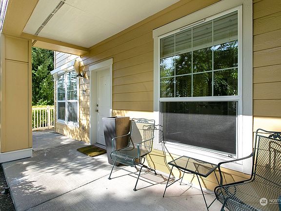 3rd image of 7709 Fairway Avenue SE #101