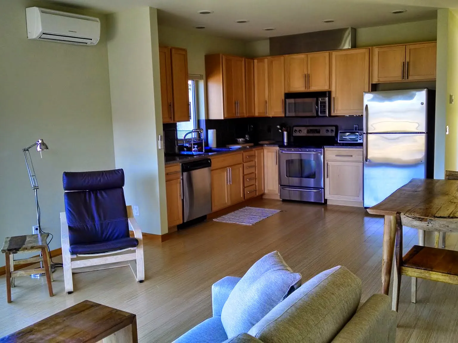1 bed, 770 sqft, $1,800 — Photo 3