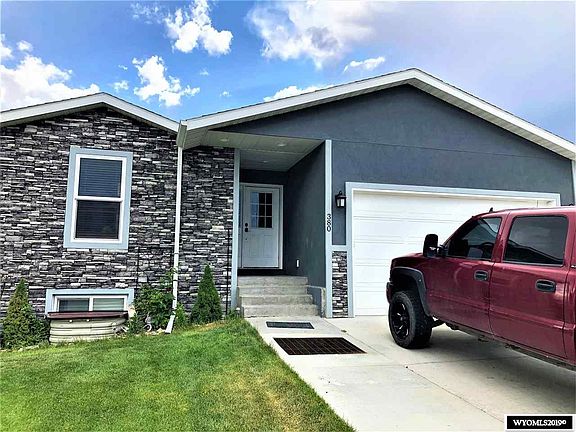 2nd image of 380 Sheep Creek Dr