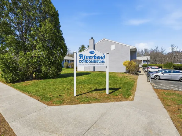 555 Russell Rd, Westfield, MA