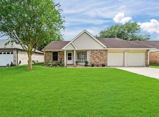 10916 Collingswood Dr, La Porte, TX 77571
