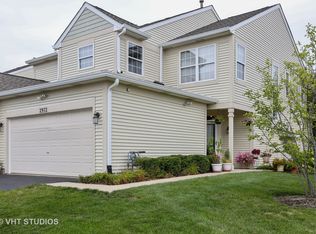 2972 White Thorn Cir, Naperville, IL 60564