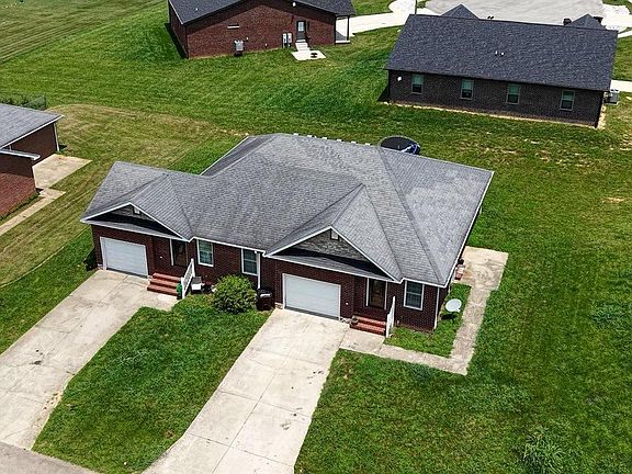 2nd image of 128 Wood Ln