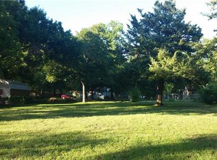 206 Pecan St, Terrell, TX 75160