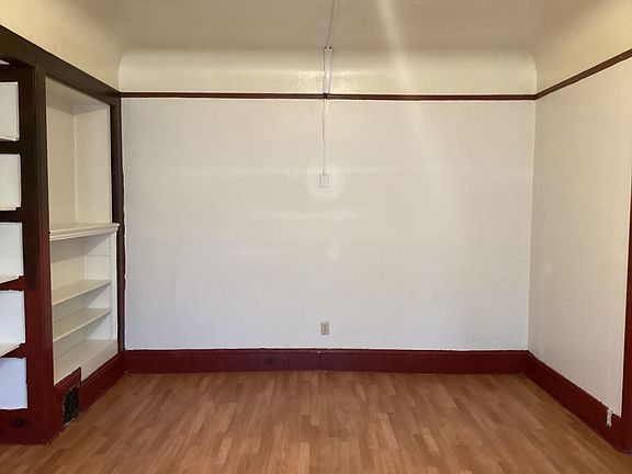 5th image of 44 W Acacia St #1