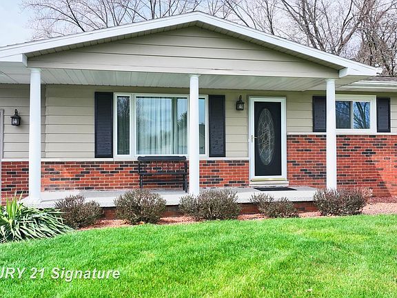 3rd image of 5405 River Ridge Dr
