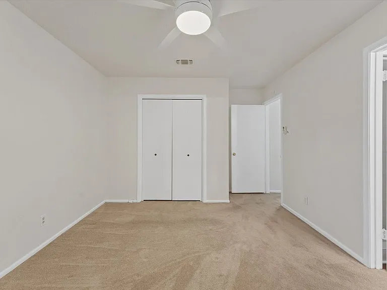 3229 Oak Timber Dr — Photo 5