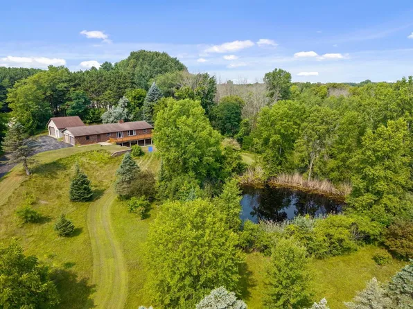 3747 Stream Rd, Green Bay, WI 54313