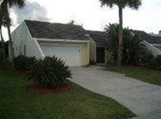 2860 SE Fairway West St, Stuart, FL 34997