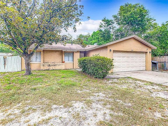3rd image of 3044 Willow Bend Blvd