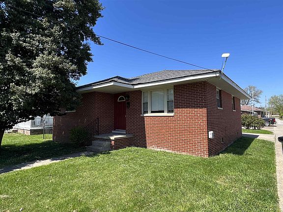 3rd image of 732 Barbara St