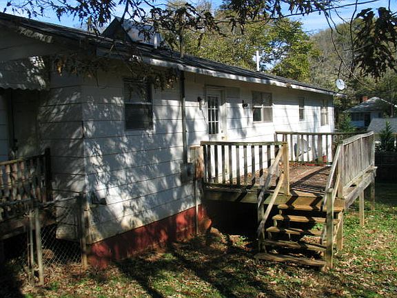 4th image of 2705 Chesser Ave