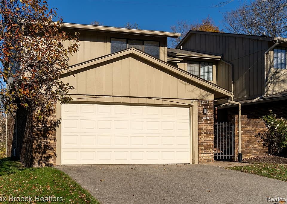 4328 Foxpointe Dr, West Bloomfield, MI 48323 Zillow