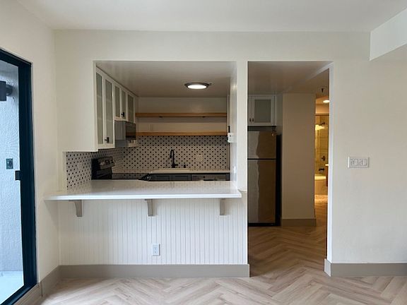 4th image of 601 Van Ness Ave APT 408