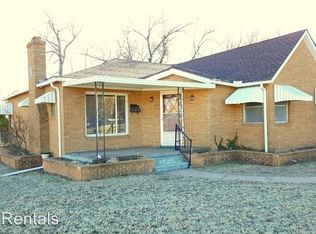 623 E 11th Ave, Hutchinson, KS 67501