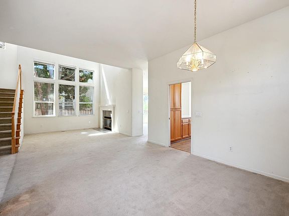 4th image of 27 Sapporo Court