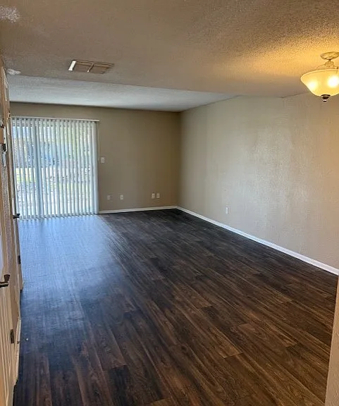 Sorrento Apartments — Photo 21