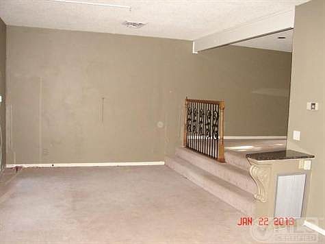 2nd image of 105 Fox Trl #105