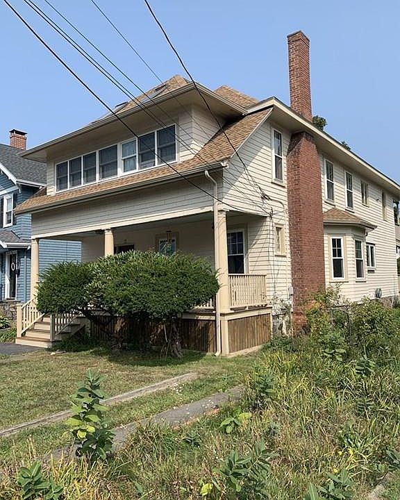 1st image of 1 Endicott Ave Floor 2