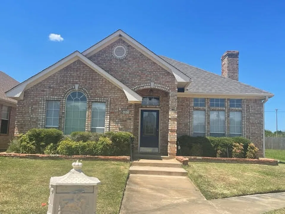 4225 Primrose Ln