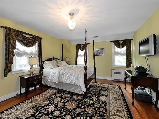 Sold by Exit Kingdom Realty | media 15