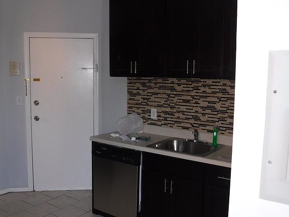 3rd image of 229 Summit Ave APT 2
