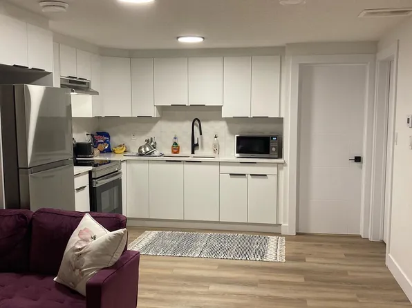 5382 Kimball Pl SW, Edmonton, AB T6W 5E5