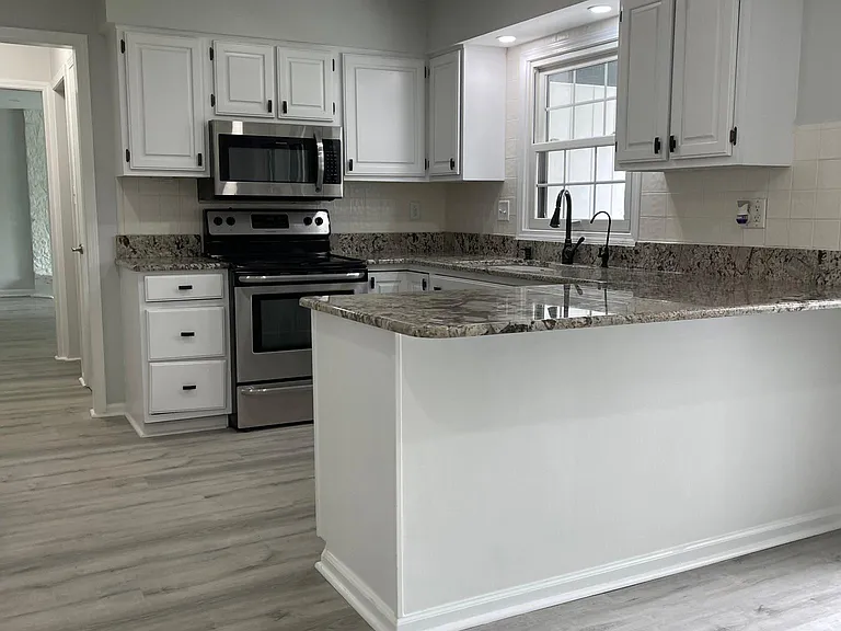 4719 Brookshire Pkwy — Photo 21