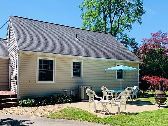 4th image of 418 Parkwood Dr
