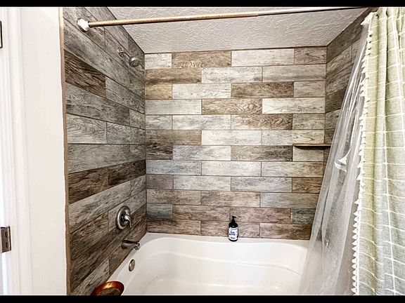 5th image of 60 W Warren Ave #2
