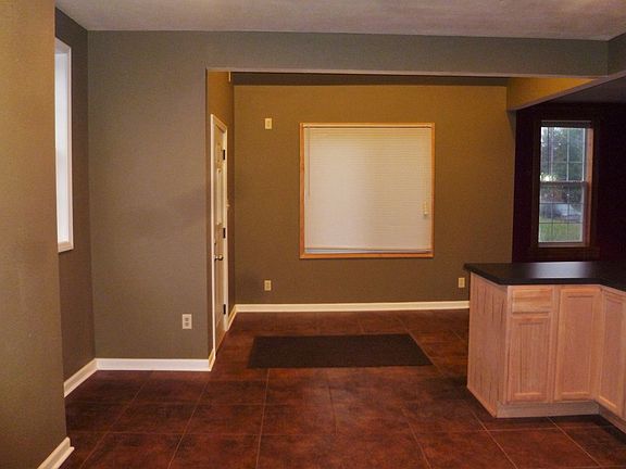 1527 Edgewater Avenue