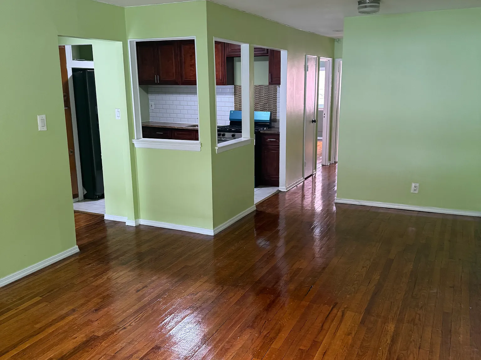 2 bed, 1200 sqft, $2,600 — Photo 3