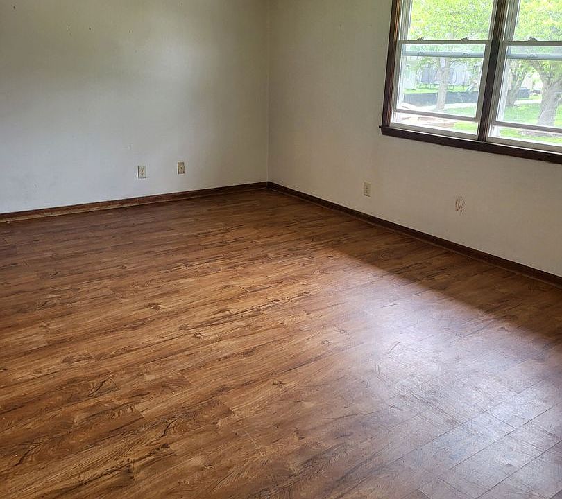 2nd image of 101 Main St #203-4