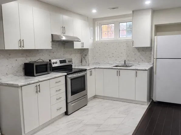 404 Nairn Cir #Basement, Milton, ON L9T 8A5
