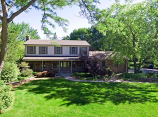 895 Saint Andrews Way, Frankfort, IL 60423