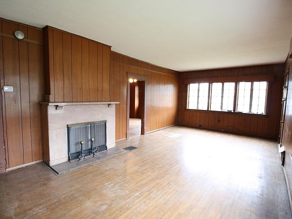 3rd image of 2506 Underwood Pl