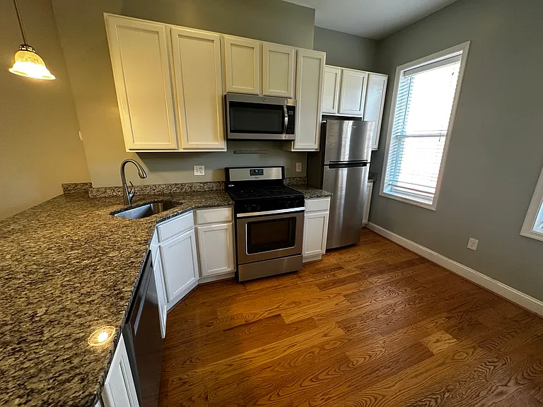 38 K St NW — Photo 12