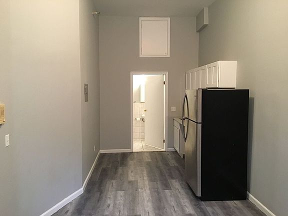 2nd image of 631 Bushwick Ave APT 1A